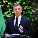 Magyar Péter bejelentette a minimálnyugdíj emelést