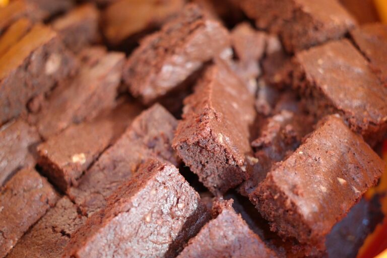 brownie tejcsokoládéval, szaftos, édes, omlós, maga a csoda